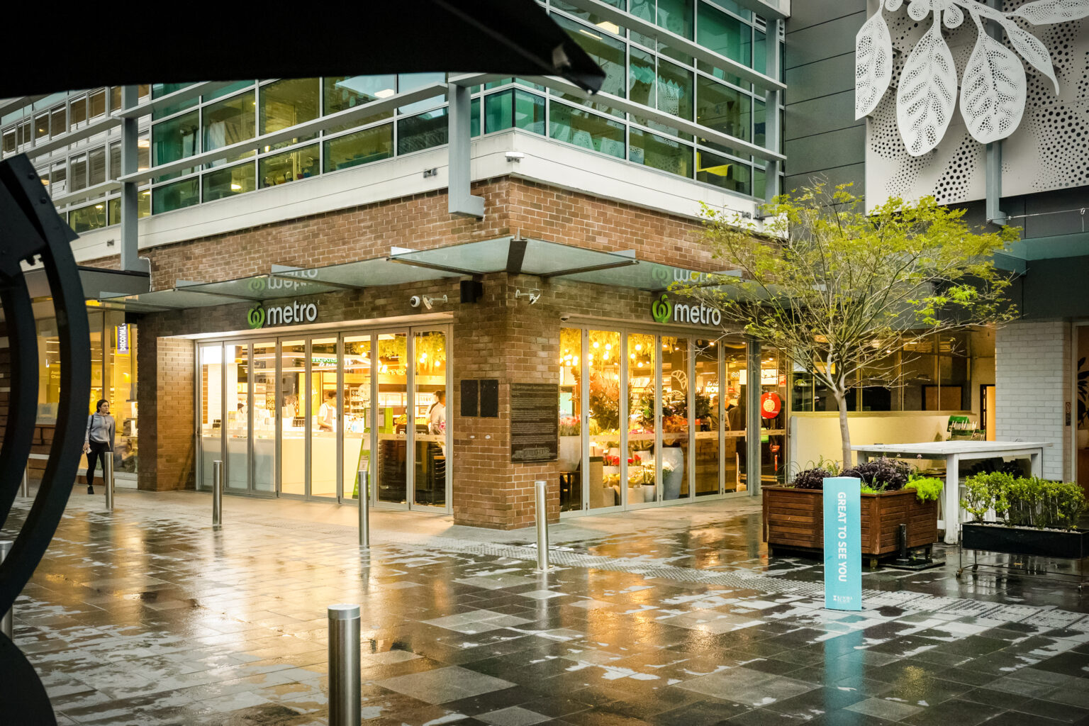 Woolworths Metro - Double Bay Shop Exterior shot